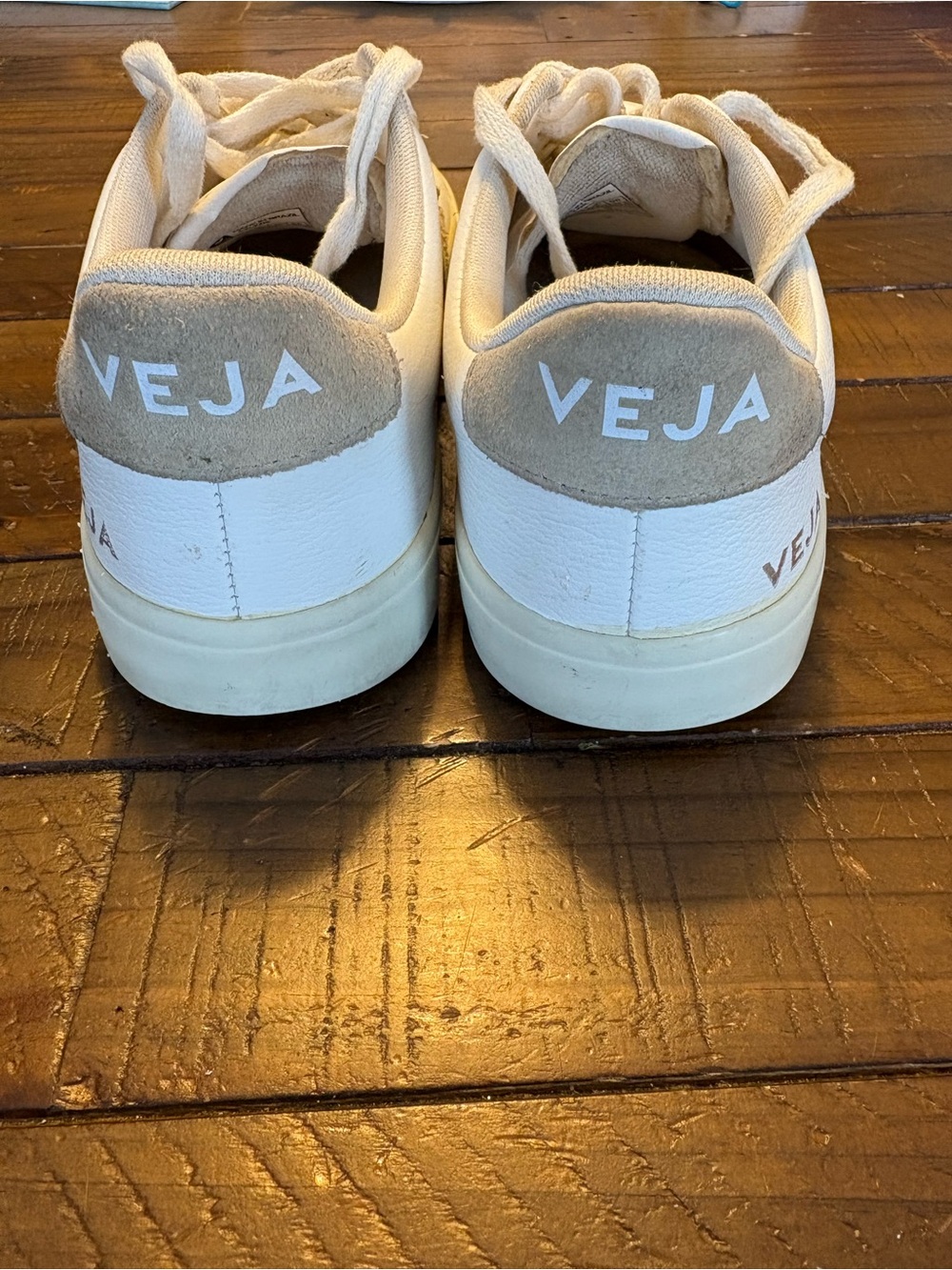 Veja White campoSneakers with Beige suede Accents Women's 6.5 - Picture 5 of 9
